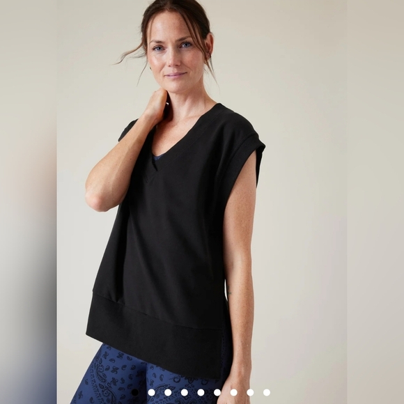 ATHLETA Retroterry V-Neck Sweatshirt Tee Sweater Vest Ivory In Black Size SP - Picture 1 of 15